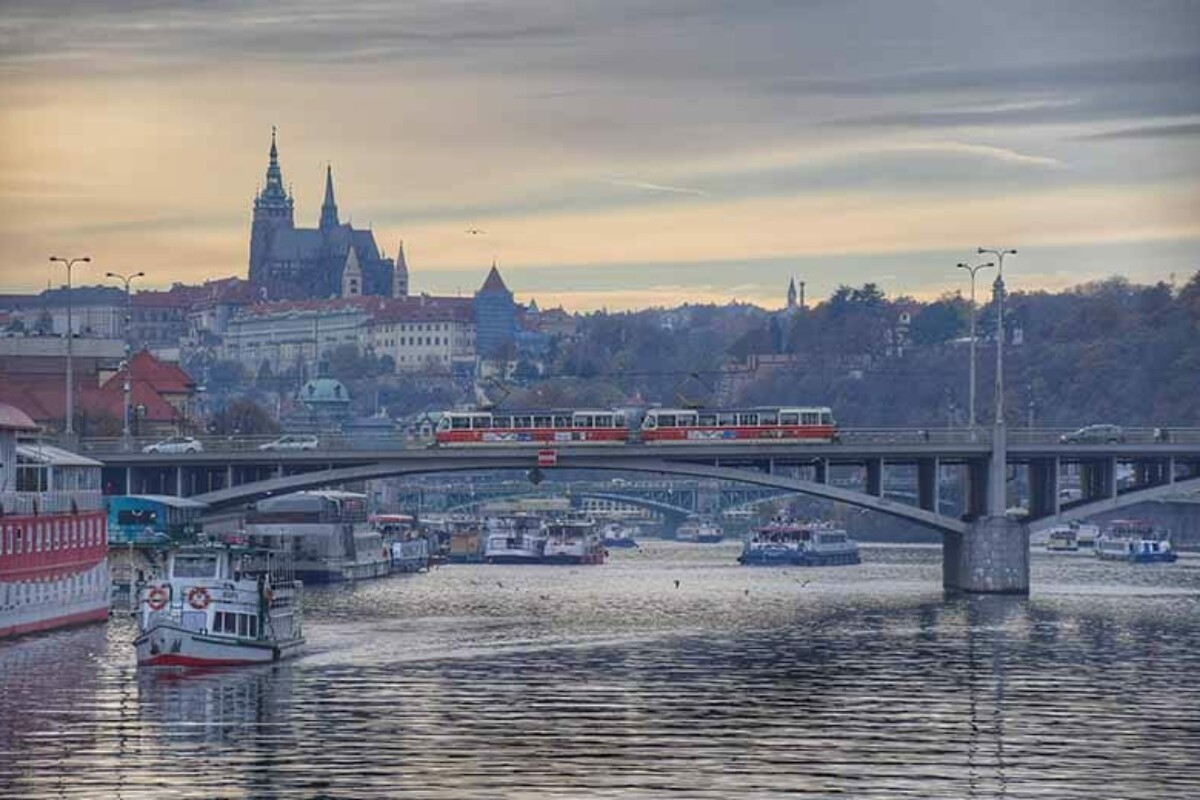 Mostovi u Pragu