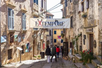 Ulicama malog mjestašca Grožnjana