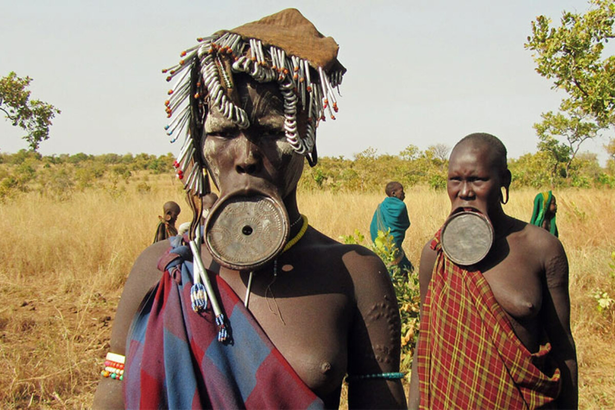 Zašto se pleme Suri u Etiopiji upušta u zabranjene krvave borbe