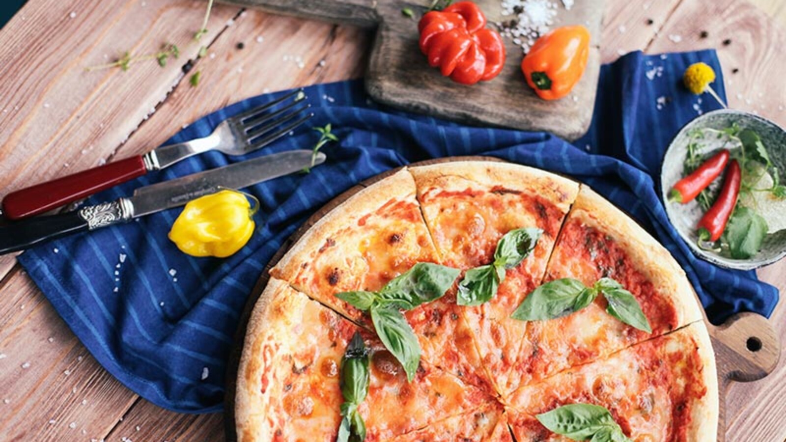 pizza-napoletana-napulj Napuljska pizza - gastro simbol Italije