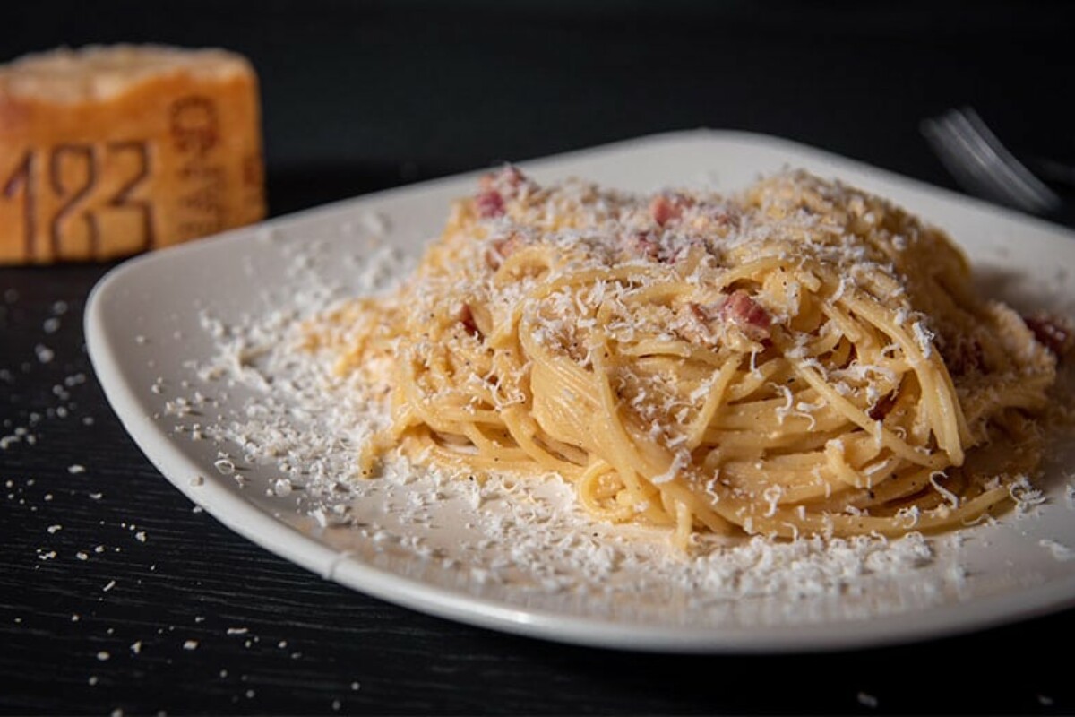 Recept za špagete carbonara, tradicionalno talijansko jelo