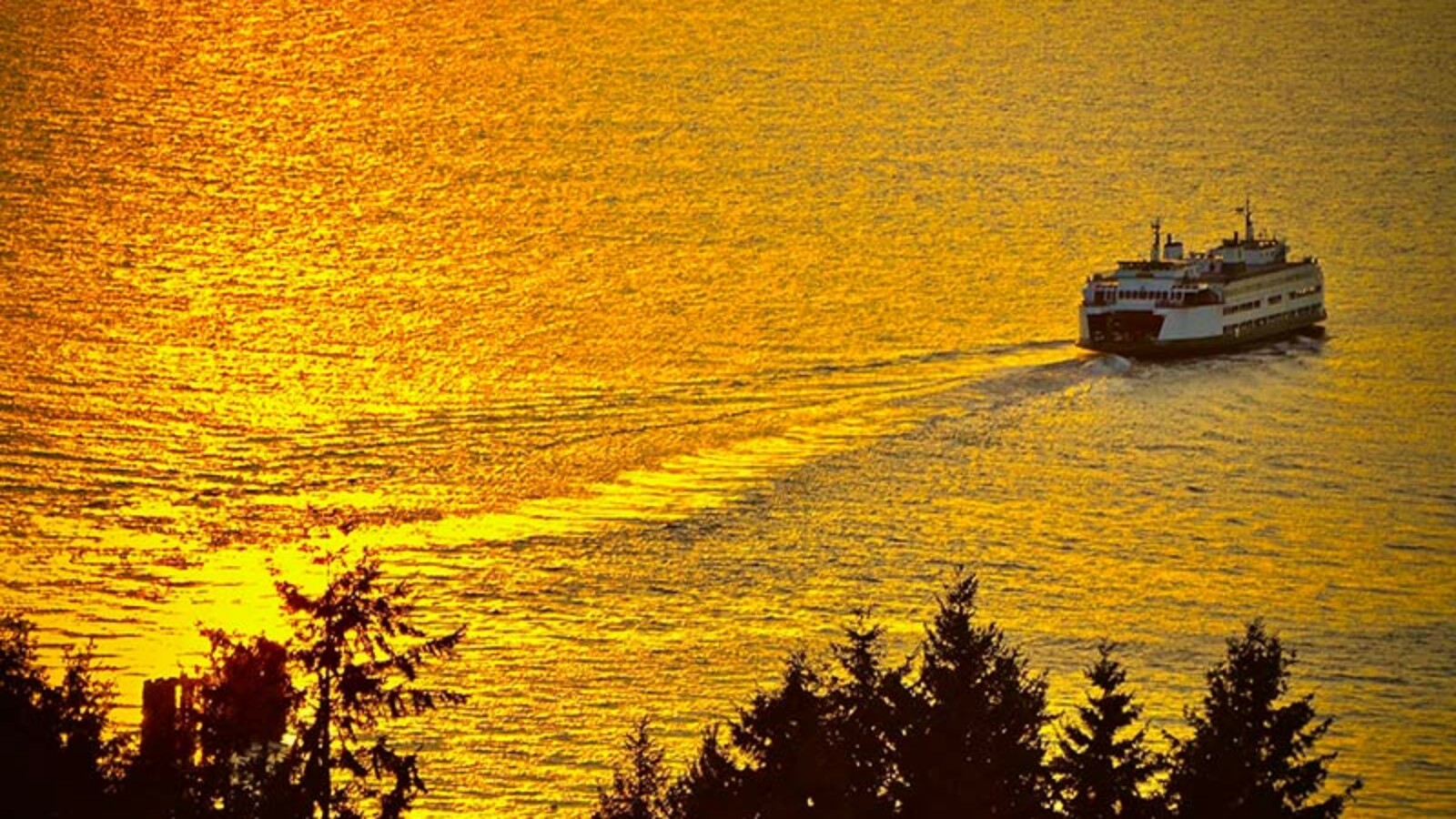 trajekt Trajektna linija Split - Supetar (Brač): vozni red, cijene karata i korisne informacije