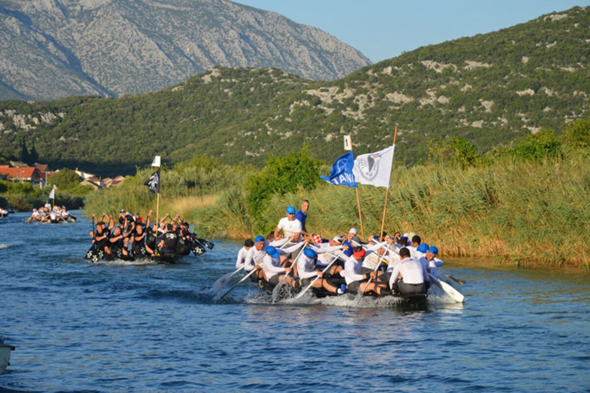 Maraton lađa na Neretvi