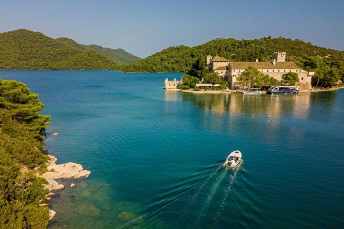 Otočić Sveta Marija na Mljetu