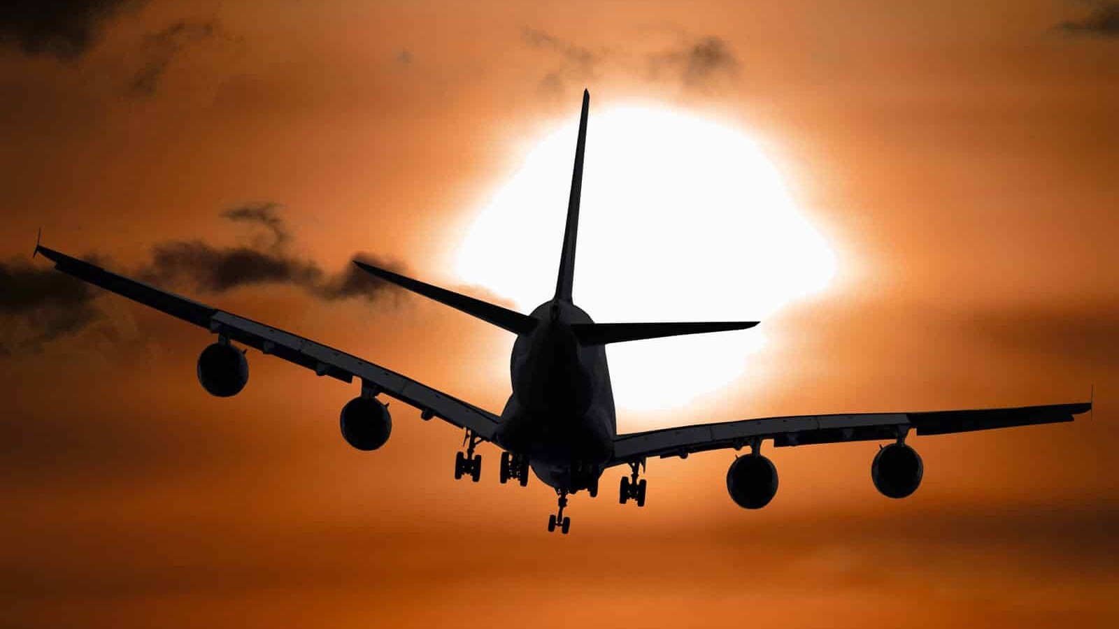 avion-zalazak-sunca