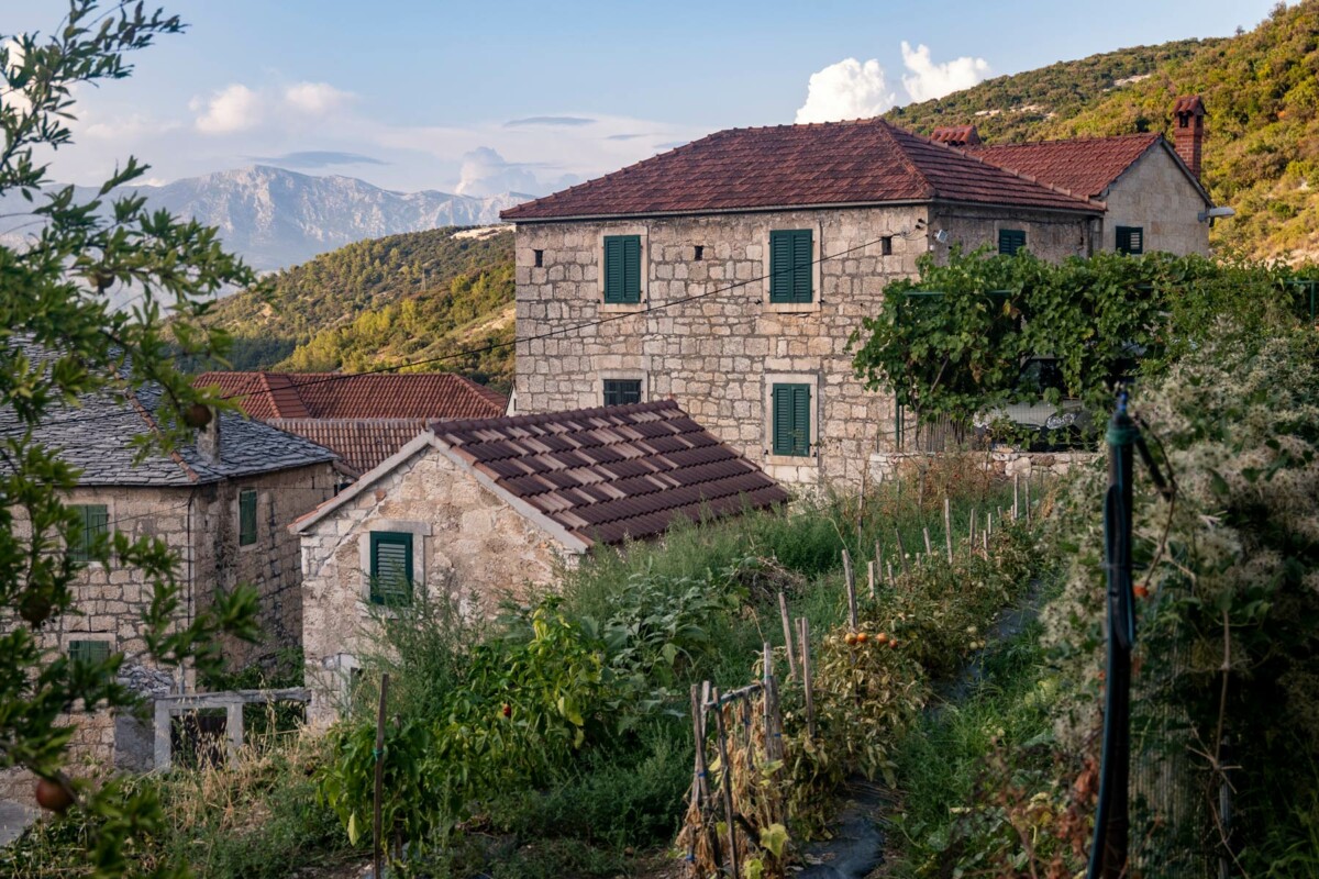 dol-otok-brac