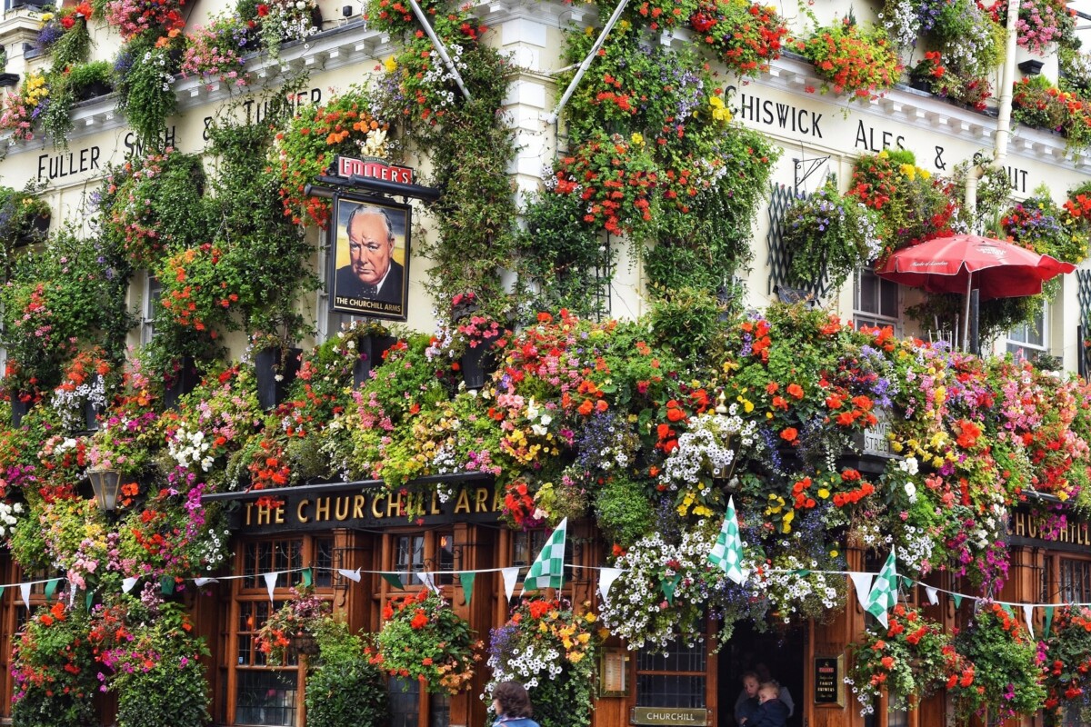 churchill-arms-london