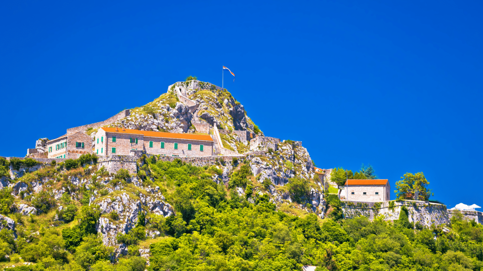 grad-knin