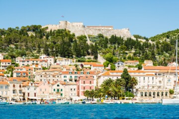 Stare utvrde u Dalmaciji: Španjola ili Fortica na Hvaru
