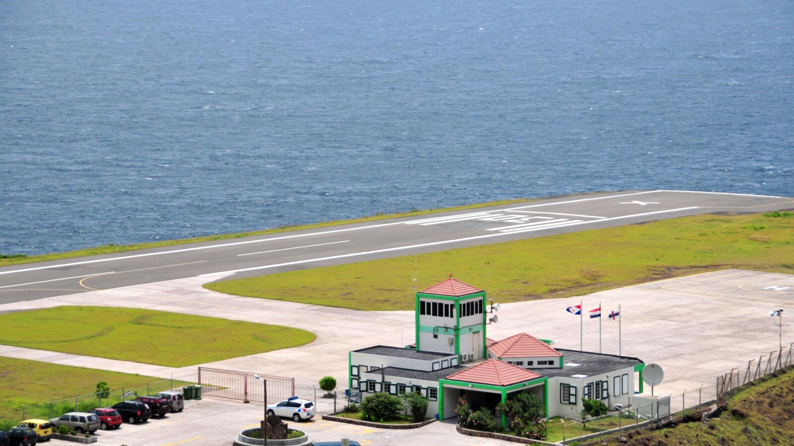 otok-saba-aerodrom