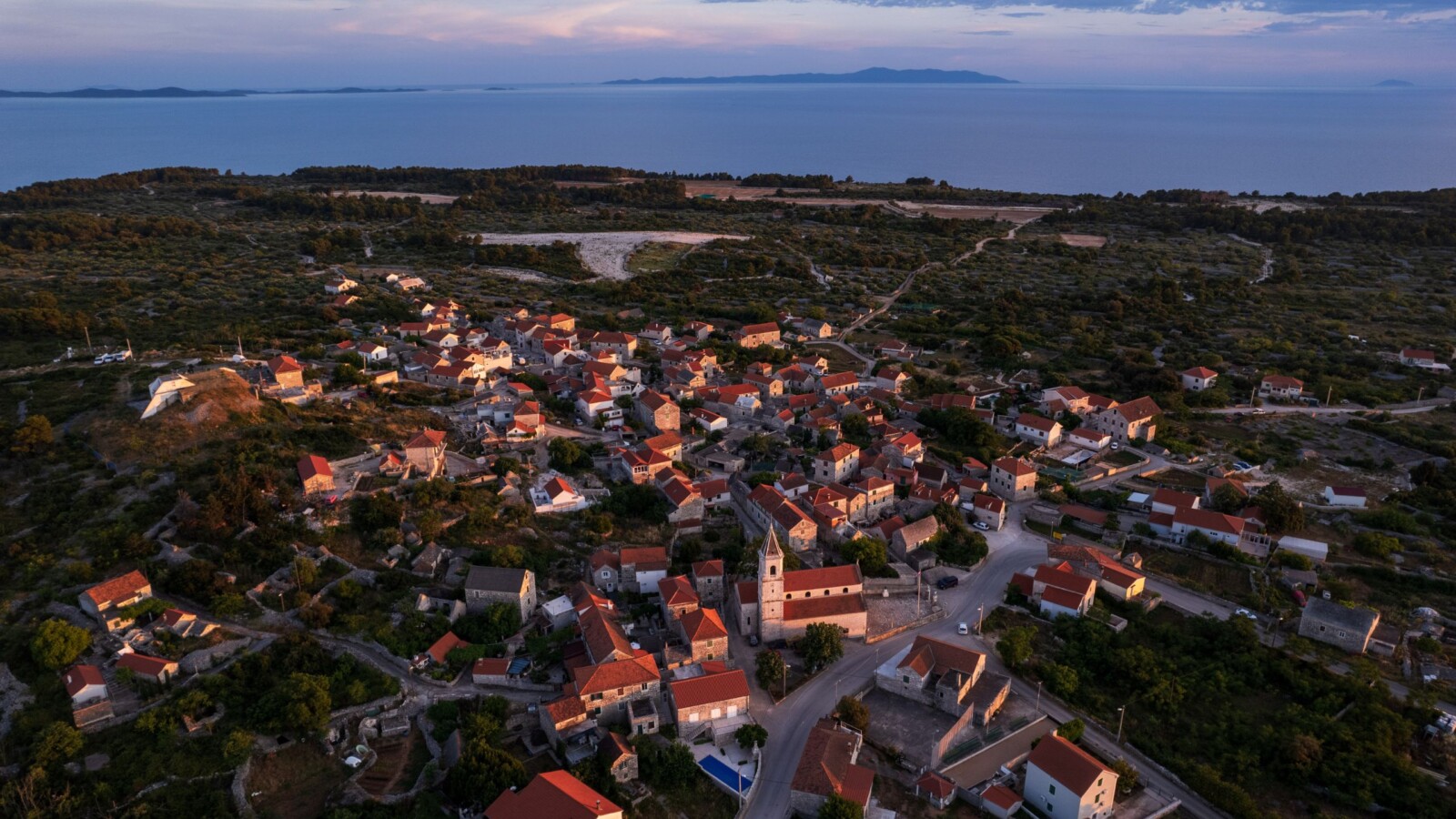 otok-solta-pogled