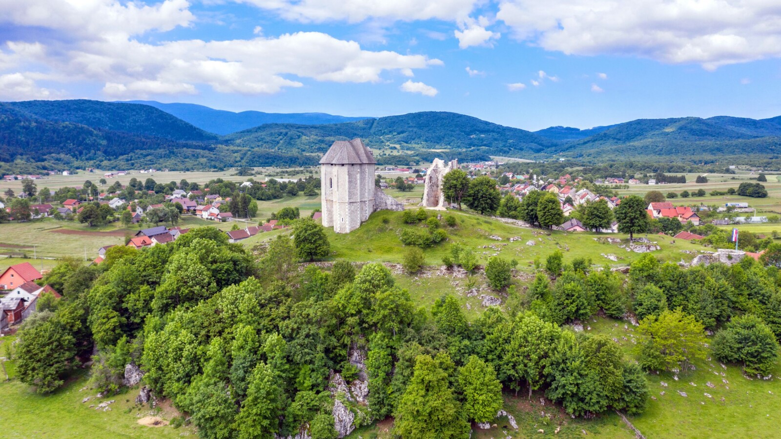 sokolac-brinje