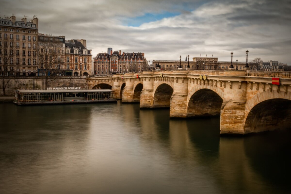 pont-neuf-pariz-balkoni Pont Neuf