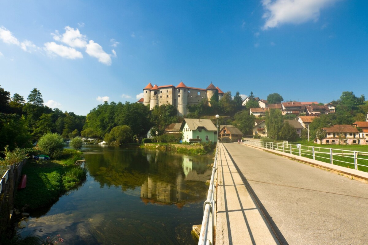 dvorac-zuzemberk-most