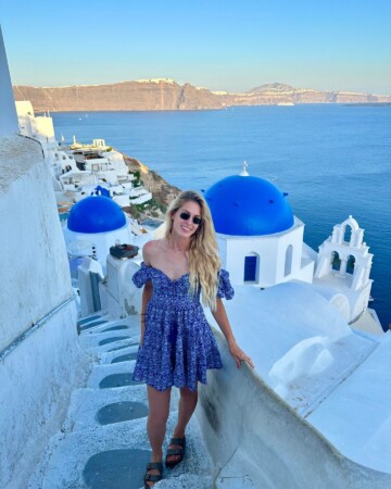 Dora Čović na Santoriniju