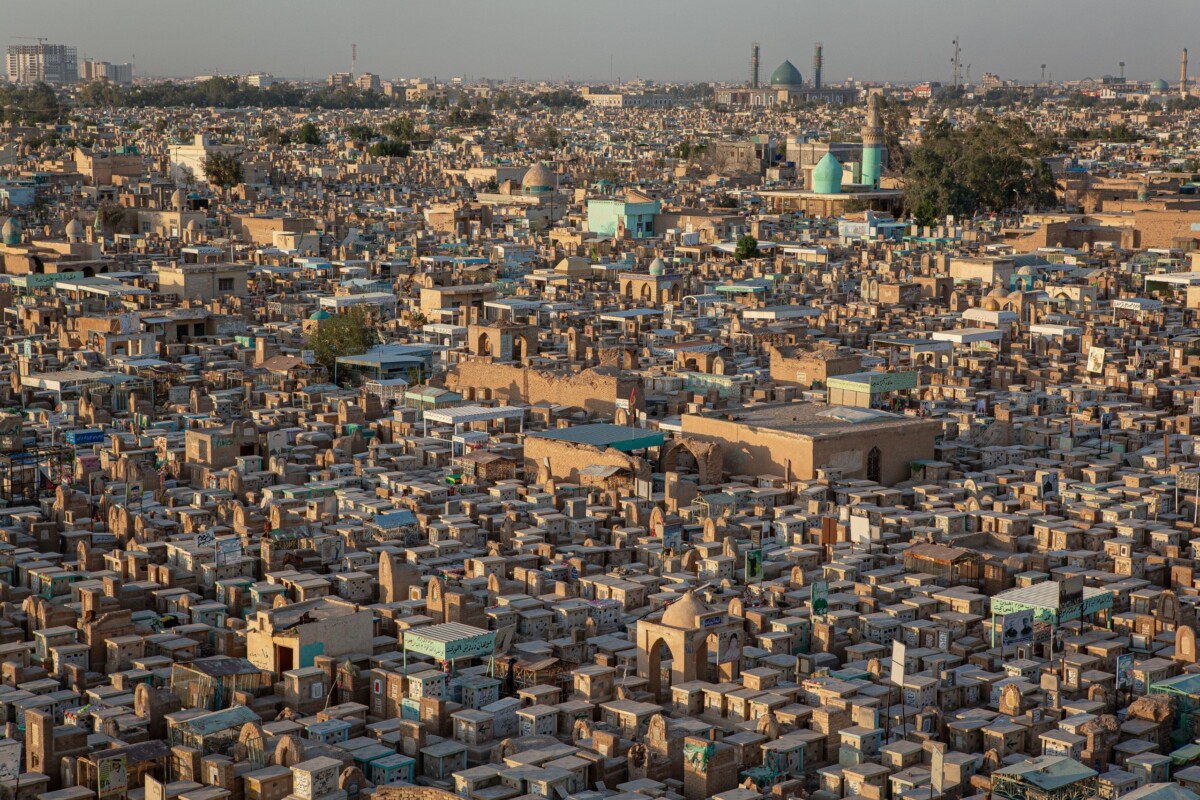 Wadi-Al-Salam-najvece-groblje-na-svijetu