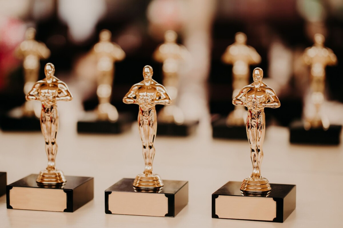 oscar-nagrade Postoje dvije teorije o tome kako je nagrada Oscar dobila ime