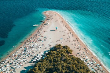 zlatni-rat-plaza-ljeto