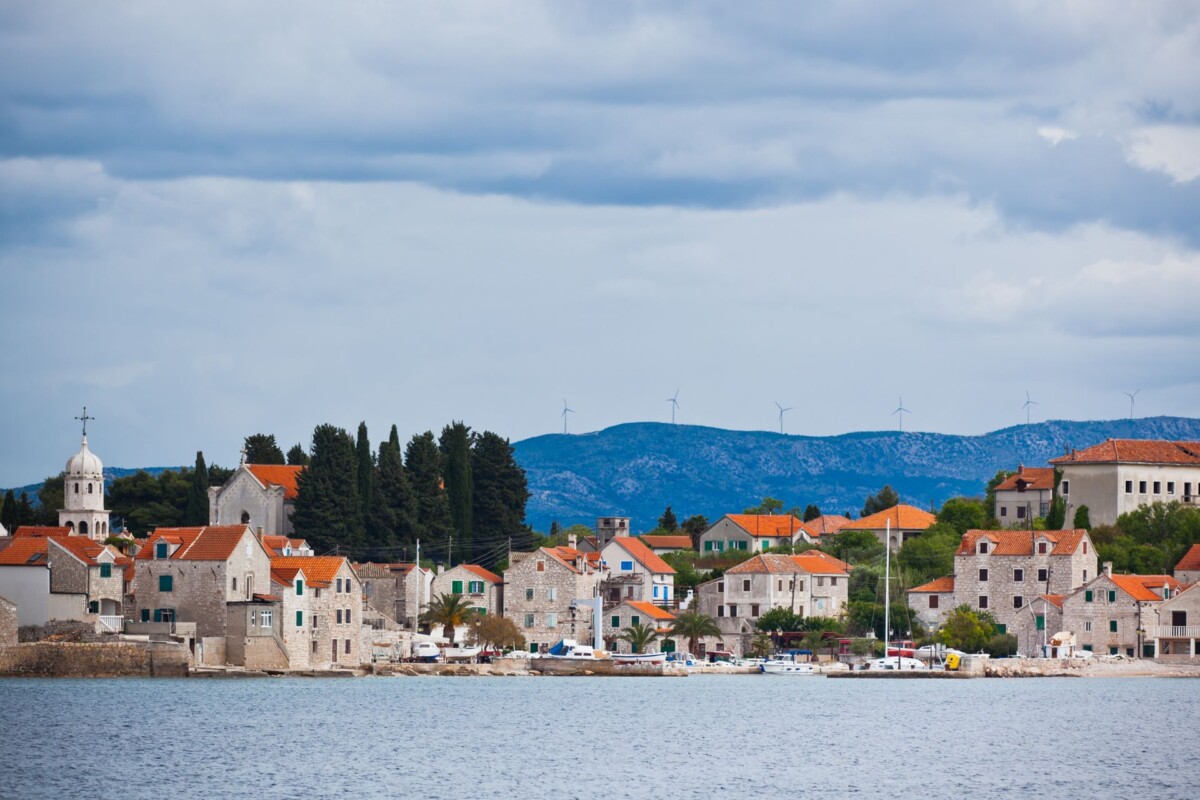 otok-prvic-luka2