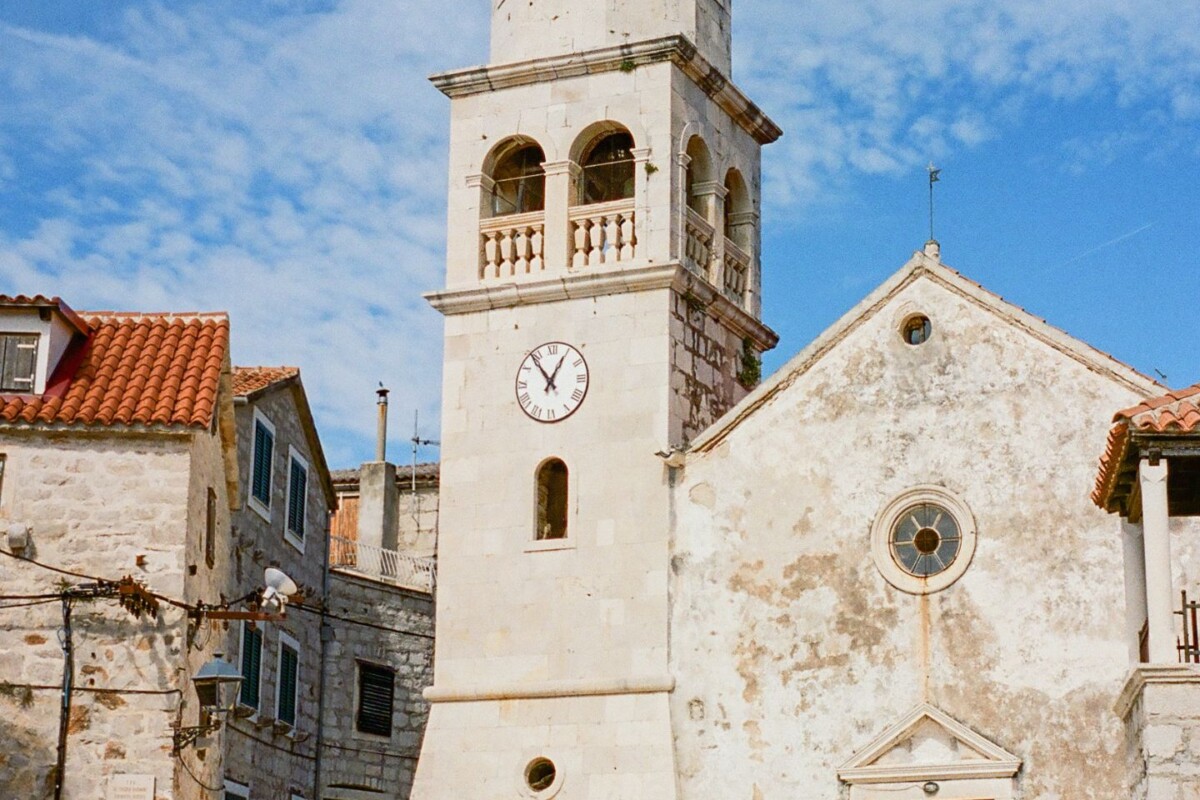 otok-prvic-sepurine-crkva