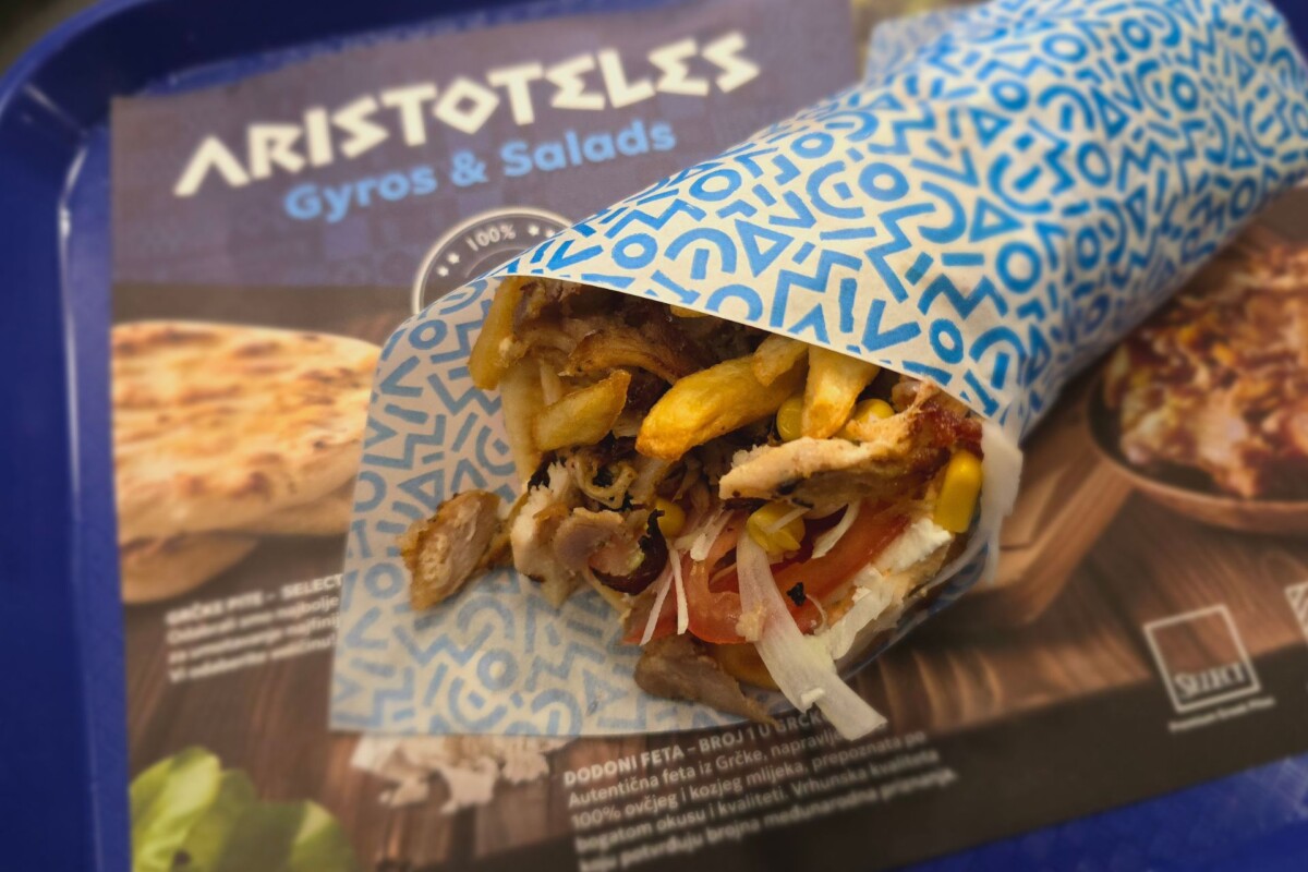 aristoteles-gyros-zagreb-5 Zamotani gyros s mesom, povrćem i pommes fritesom iz zagrebačkog fast food lokala