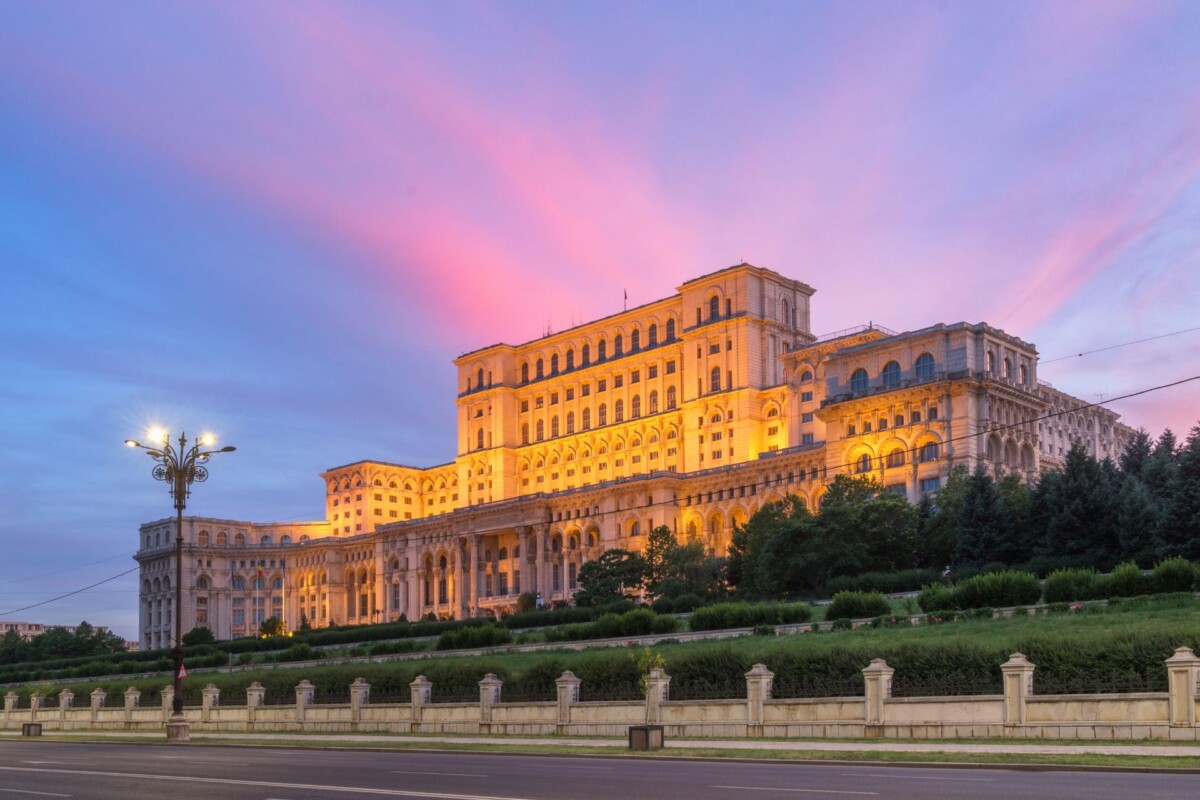 bukurest-rumunjska-parlament Velebna zgrada parlamenta u Bukureštu
