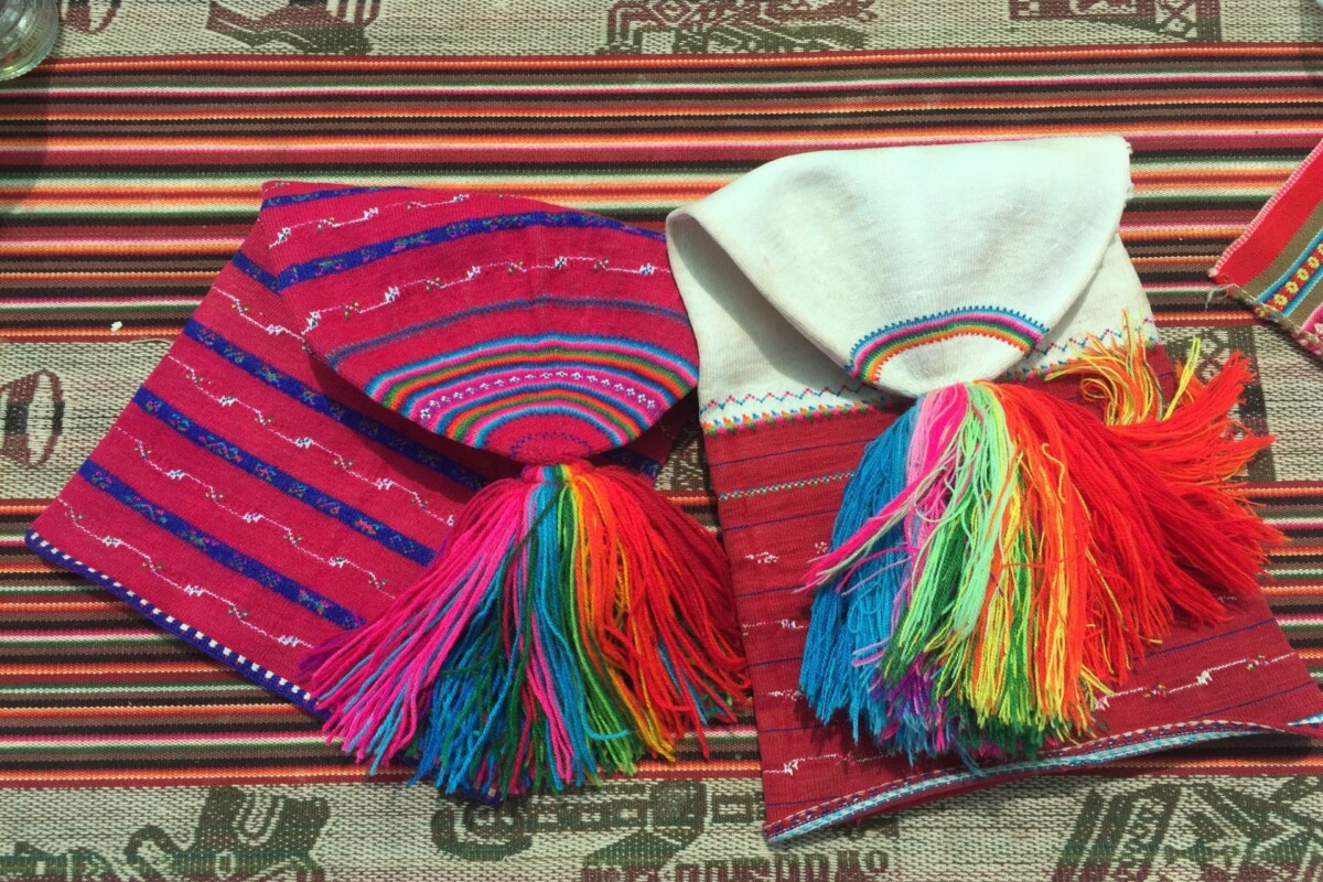 otok-taquile-peru-rukotvorine-1