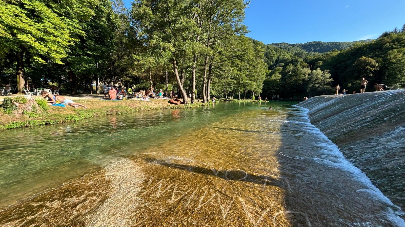 plaža-brana-plivska-jezera-jajce