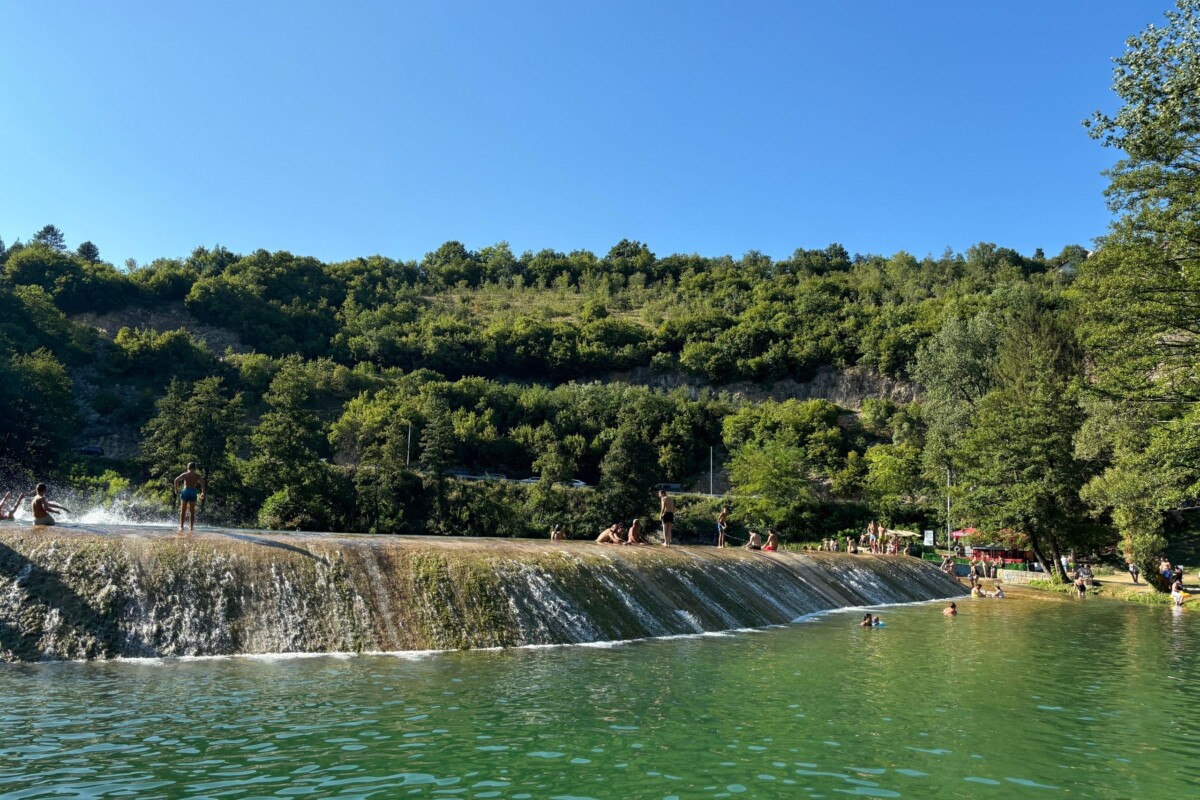 plaža-brana-plivska-jezera-jajce-2