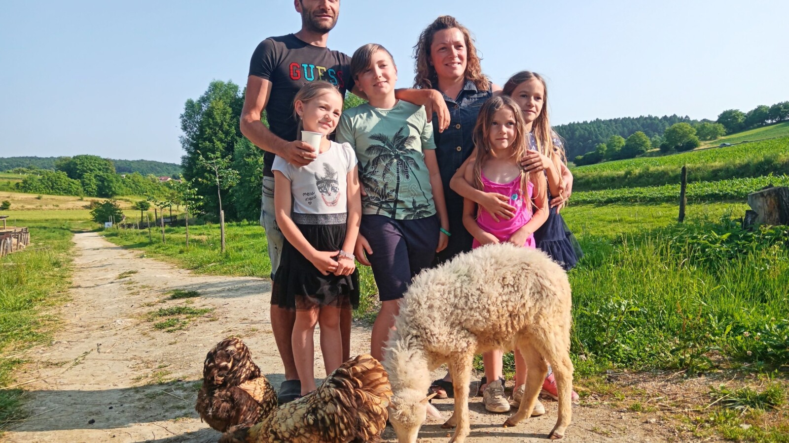 Obitelj Lukač, vlasnici privatnog zoološkog vrta Svijet prirode