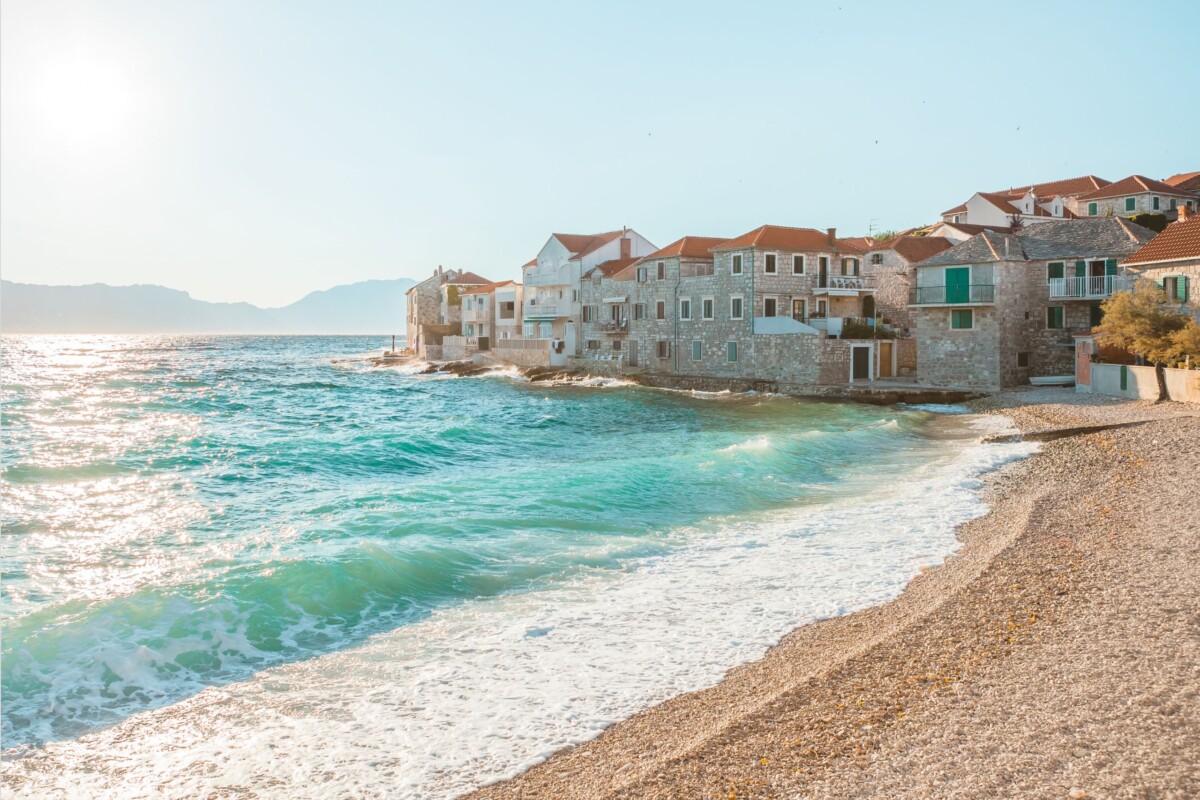 mjesto-postira-otok-brac Mjesto Postira na otoku Braču