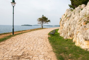 Rovinj šetnica od grada do uvala
