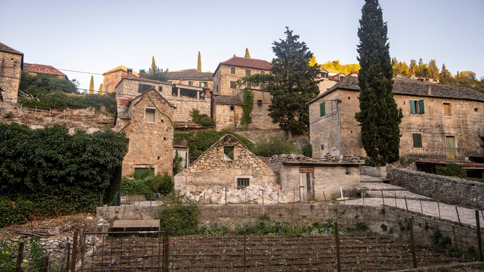 selo-dol-otok-brac Selo Dol na otoku Braču