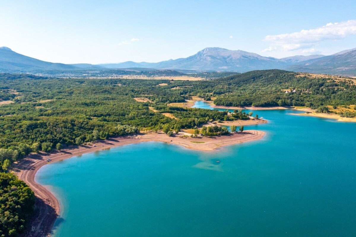 jezero-peruca-vrlika