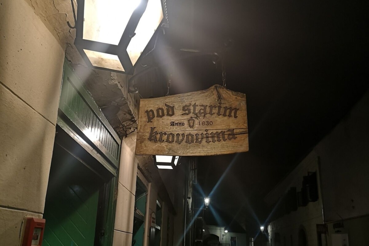 pod-starim-krovovima-zagreb
