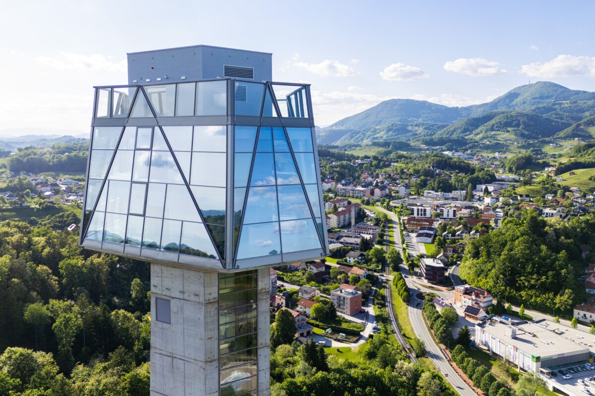 Stolp Kristal Slovenija