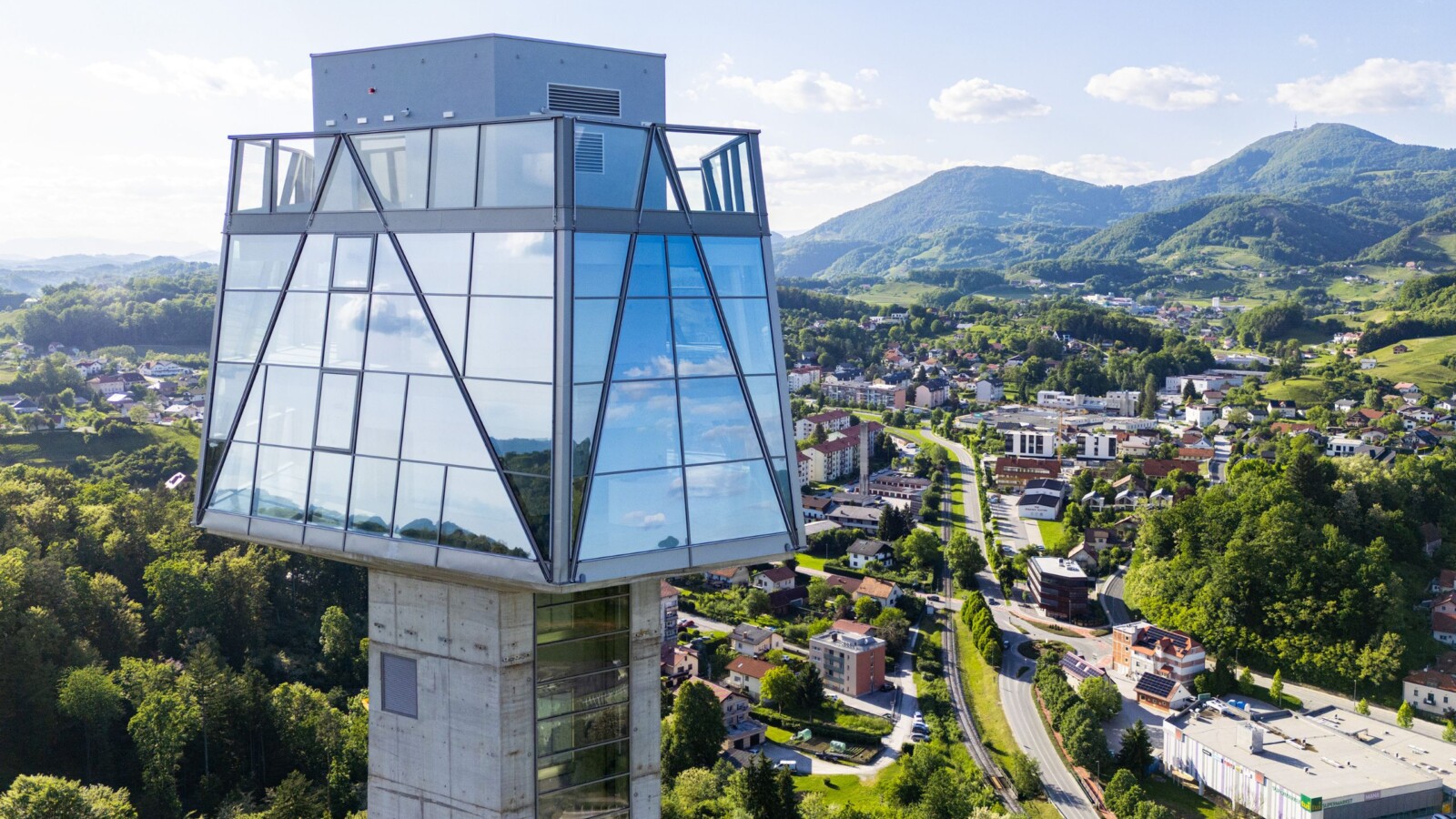 Stolp Kristal Slovenija