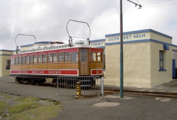 elektricna-zeljeznica-Snaefell-vlak