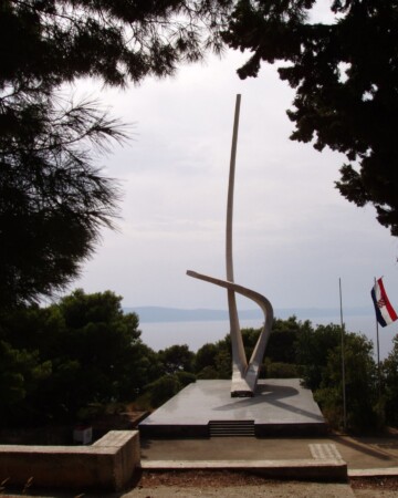 Spomenik Galebova krila