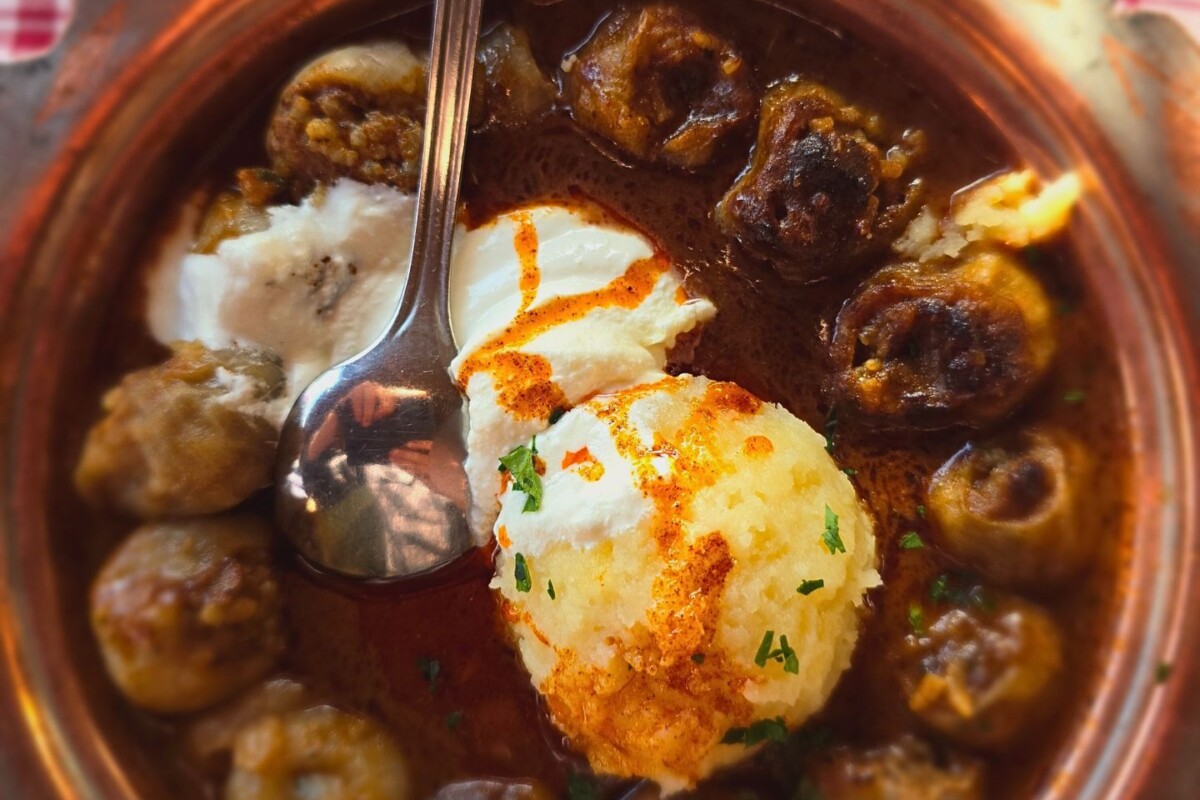 sogan-dolma-sofra