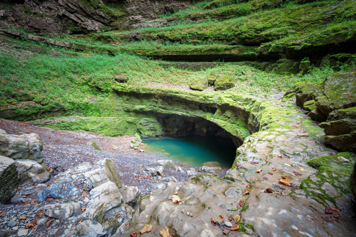 Jezero Bobijasko oko kod Sanskog mosta u BiH