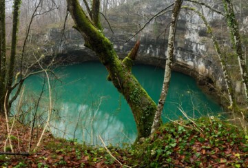 Jezero Bobijasko oko kod Sanskog mosta u BiH