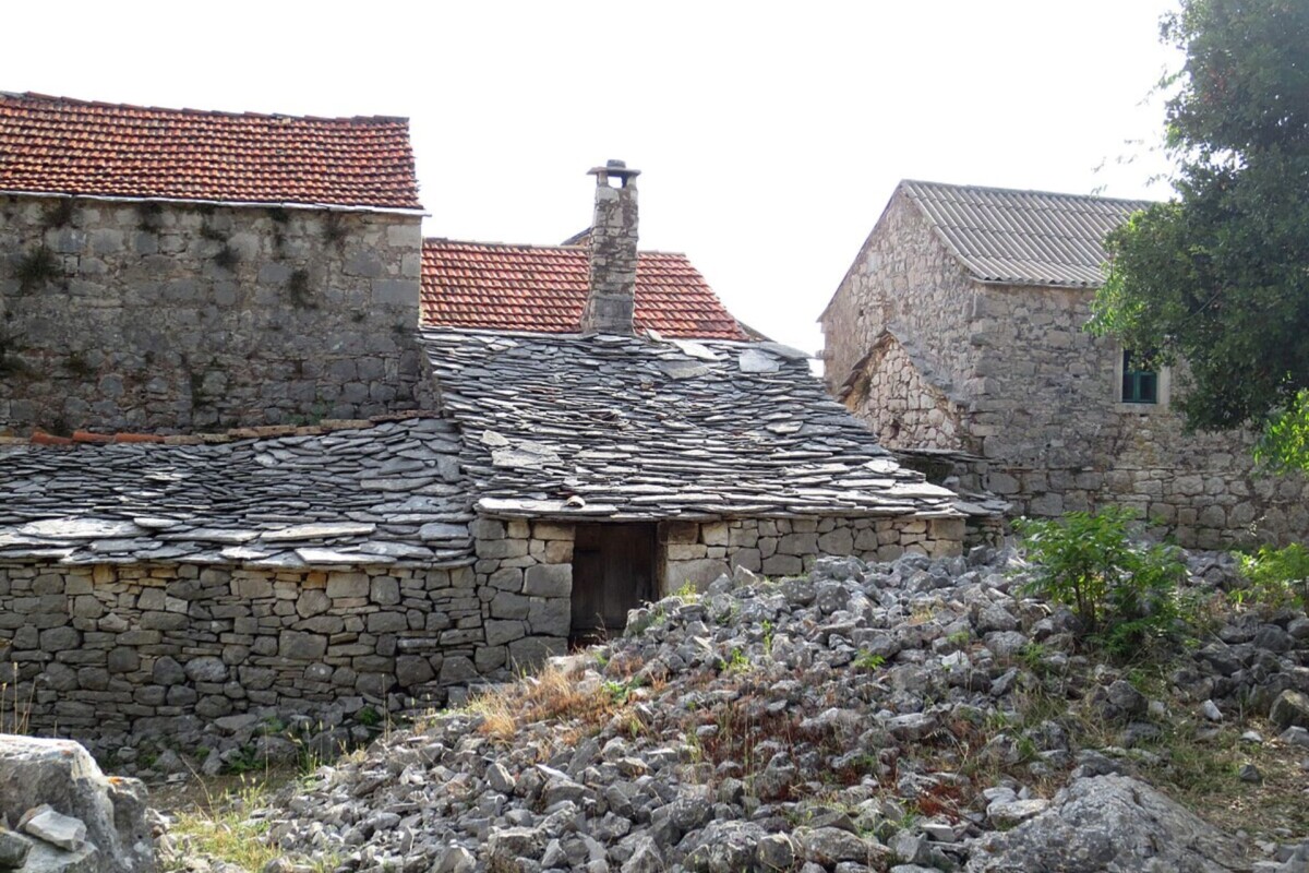 nakovana-donja-2