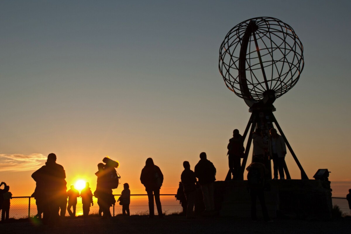 nordkapp-globe-monument-2