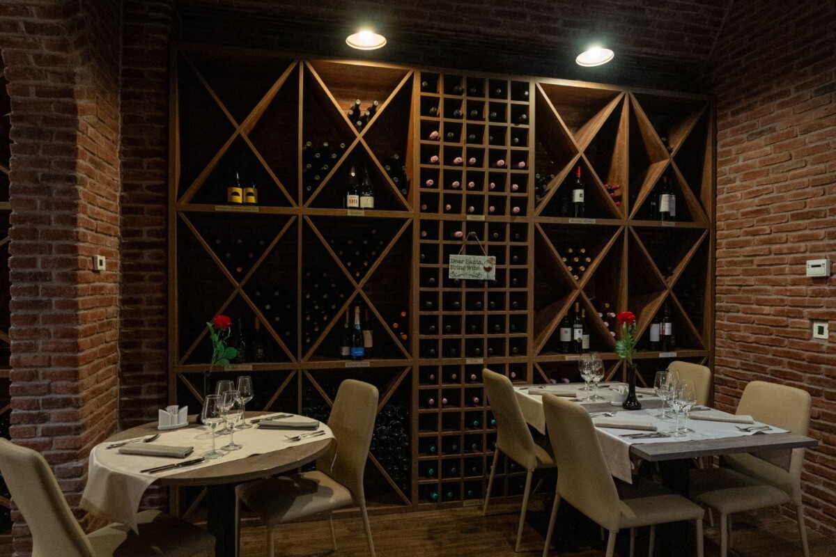 restoran-ampelos-interijer-1