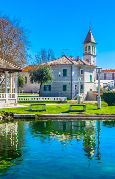 Gospin otok i crkva Gospe od Otoka u Solinu