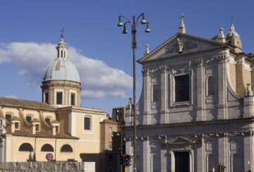 Pogled na pročelje crkve svetog Jeronima u Rimu