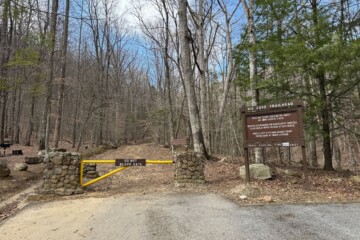Barkley-Marathons-utrka-star Šuma u Americi i znak kod kojeg počinje Barkley Marathons