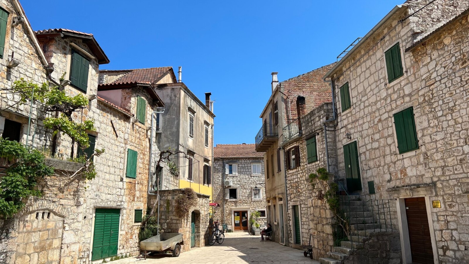 Trg Skor Stari Grad Hvar1