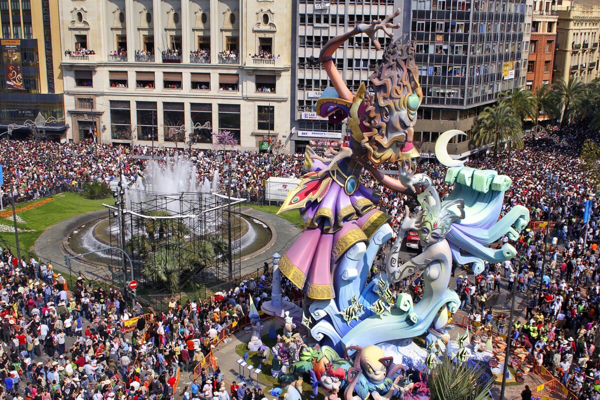 festival-Las-Fallas-valencia